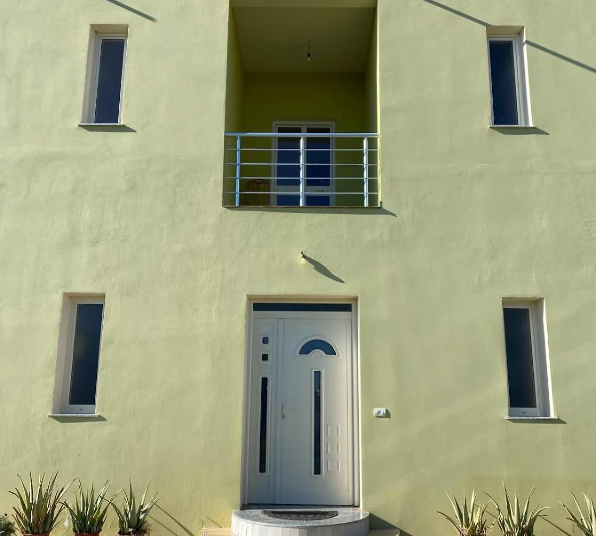 Guest House Bujtina Ismet Gjeli Kavaje Αλβανία