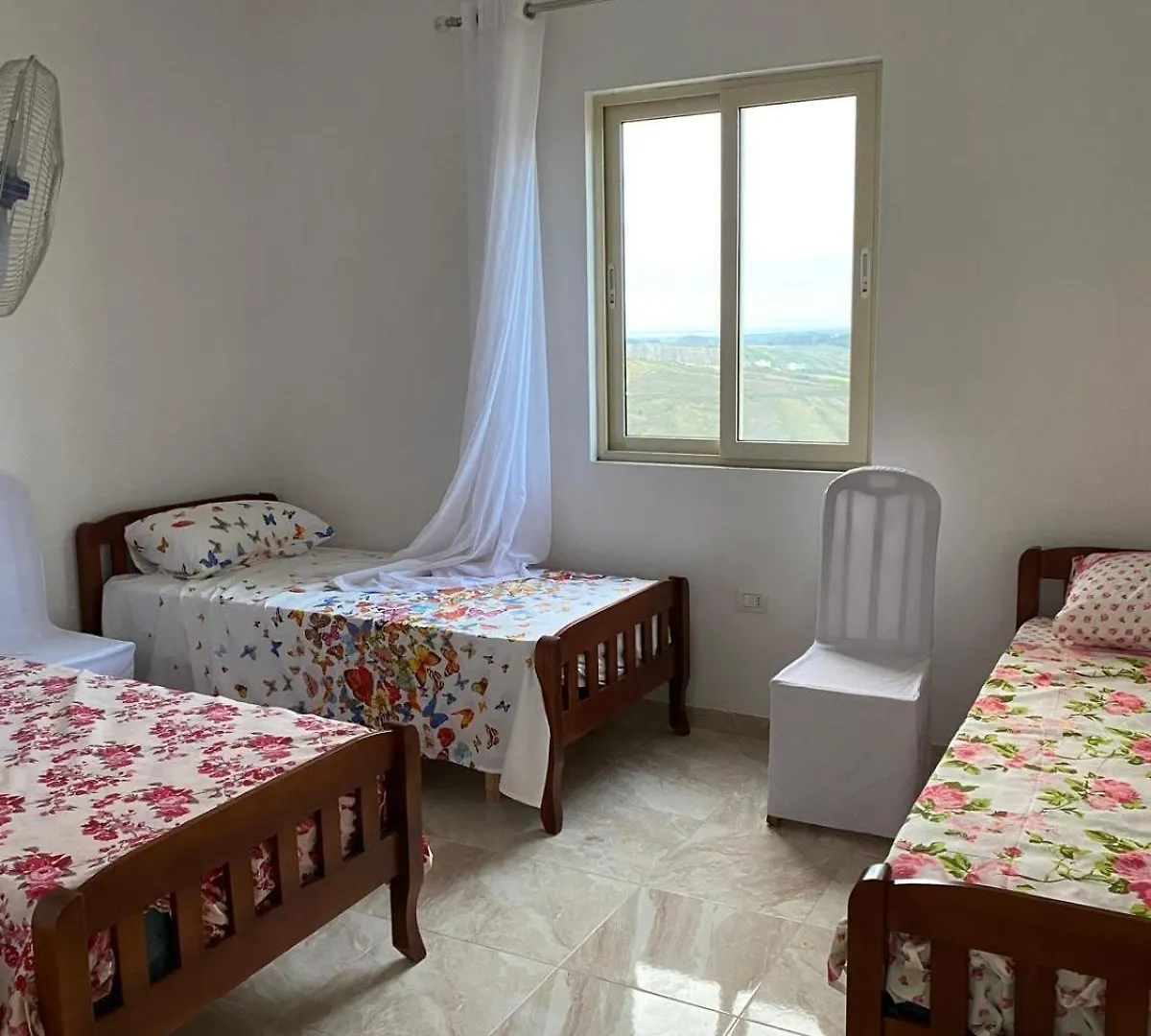 Διαμέρισμα Guest House Bujtina Ismet Gjeli Kavaje